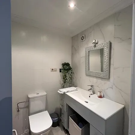 Apartamento Hermoso Apartamento A Escasos Metros De La Playa